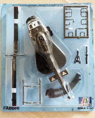 Fabbri - Helicóptero UH-1 Huey Ejército de Estados Unidos - Italeri - 1:100 Foto 1 de 3