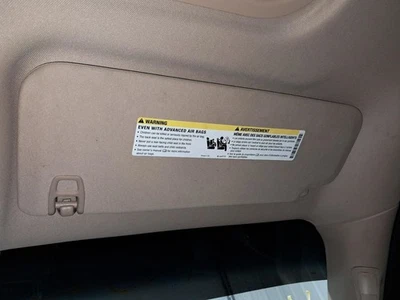 Солнцезащитный козырек для правостороннего пассажира с подсветкой подходит для 07–14 Escalade 455212 - Изображение 1 из 4