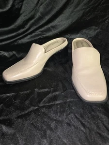 Bass 6.5 Beige Tan Clog Slide Comfort Leather Block Heel CeeCee Cee Cee - Picture 1 of 5