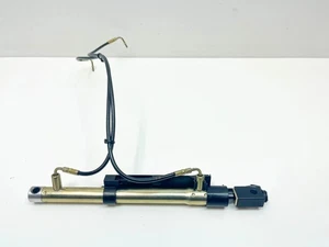 MERCEDES-BENZ SL R230 Dach-Zylinder A2308204910 5.0 Benzin 225kw 2006 33122417 - Picture 1 of 8