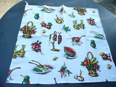 torchon ancien vintage en coton  à décors d'éléments de cuisine - Photo 1/4