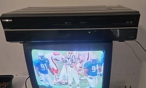 Toshiba DKVR60KU DVD Recorder VCR Combo No Remote **READ** - Picture 1 of 4