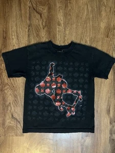 Black and red skater tee with a unique graphic. Boys size L (10/12) - Picture 1 of 5