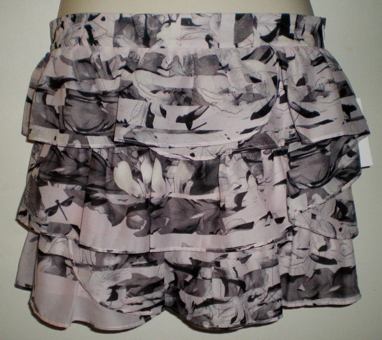 FALDA CON VOLANTES JESSICA SIMPSON Nicolette 7/8 Juniors corta con volantes NUEVA $69 NUEVA CON ETIQUETAS 7 8 Foto 1 de 1