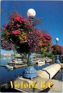 Bellissimi Fiori Aggiungi alla Bellezza di Victoria, Canada Cartolina - Foto 1 di 2