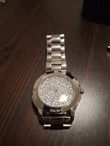 DKNY Uhr Silber Mit Steinen - Bild 1 von 2