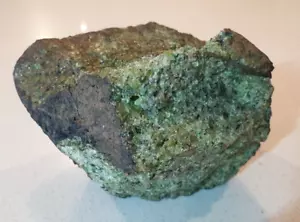 1.06kg Rough Natural Olivine Peridot Crystal Gemstone Basalt - Picture 1 of 7