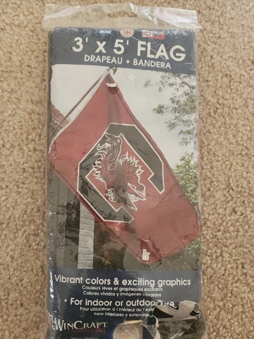 SOUTH CAROLINA GAMECOCKS 3'X5' HOUSE FLAG WALL BANNER NCAA LICENSED Cover