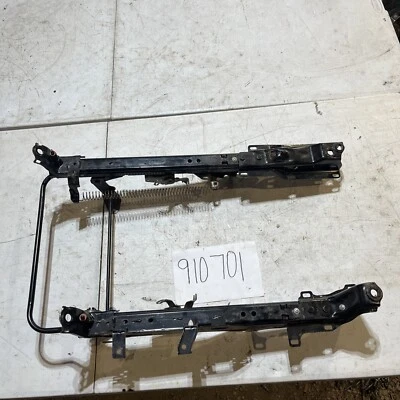 Toyota Highlander Hybrid 2005 segunda fila asiento guía pista derecha Foto 1 de 4