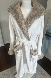 Pottery Barn Lux Hooded Robe S - Picture 1 of 7