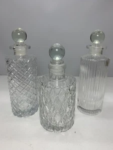 Vintage Glass Patterned Vanity Perfume Bottle S With Stoppers Set Of 3 Clear - Picture 1 of 6