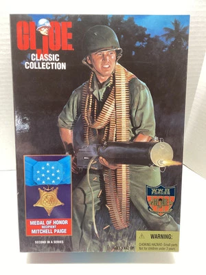 GI Joe Medal of Honor series  "Mitchell Paige" WW2 LE Collection 1997 Kenner New - Image 1 of 4