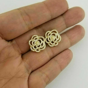 1.9 Ct Simulated Diamond Wedding Cluster Flower Stud Earrings Yellow Gold plated - Picture 1 of 4