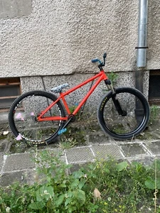 dirt jumper bike - Picture 1 of 8