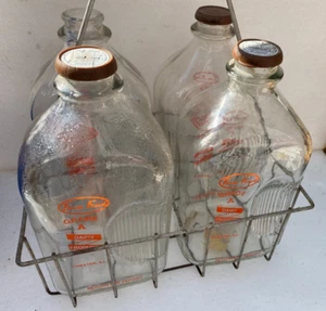 Antique Metal 4 Milk Bottle Carrier w/4 1/2 Gallon Glass Bottle Farm Fresh Dairy - Picture 1 of 3