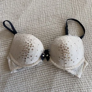 Victoria’s Secret VERY SEXY Lace Swarovski Crystal Bra Size 32B Push Up Beige - Picture 1 of 12