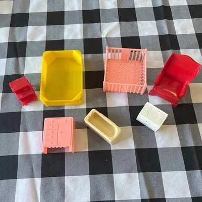 De Colección Marx Años 50 MCM Miniatura Surtido Guardería Bañera Estufa Sandbox Silla  Foto 1 de 4