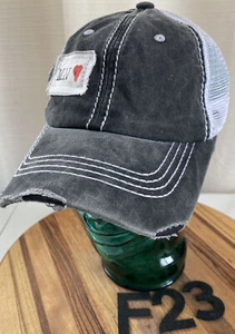 SCHWARZ/WEISS FACTORY DISTRESSED LOVE HEART MINNESOTA MÜTZE VERSTELLBAR SEHR GUTER ZUSTAND F23 - Bild 1 von 3