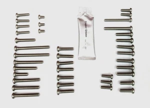 Kit de caja de motor de tornillo inoxidable JIS para Suzuki GT750 (1972-77) - Imagen 1 de 1