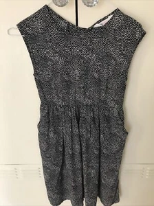 Girls Age 7-8 Black &white Sleeveless Dress H&M VGC - Picture 1 of 6