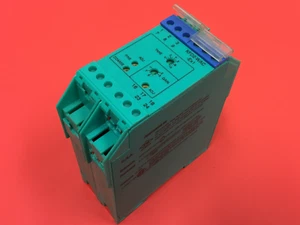 Pepperl+Fuchs - Type: KFD2-WAC-Ex1 - Signal Converter - Picture 1 of 6