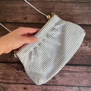 VINTAGE chain metal shoulder bag in white retro mesh formal VGUC - Picture 1 of 9