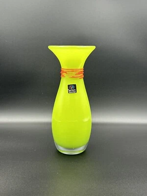 Jarrón de vidrio soplado pesado verde cristal auténtico alemán Marc Aurel banda naranja - como está Foto 1 de 4