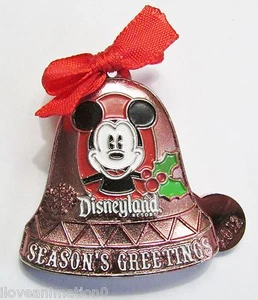 Disney DLR 2012 Christmas Bell Ornament Mickey Mouse Artist Proof AP Pin - Foto 1 di 2