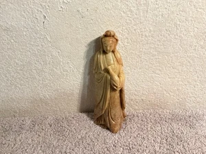 Statuina di giada nefrite Guan Yin / Kuan Yin  - Foto 1 di 15