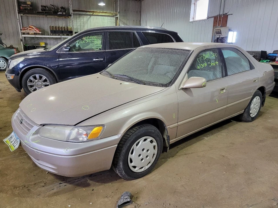 Frenos delanteros con rueda de 14" para 92-00 CAMRY 2066089 Foto 1 de 4