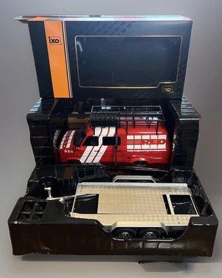 Ford Transit MK2 R.E.D 1985 IXO 1/18 con remolque, sin usar, en caja Foto 1 de 4