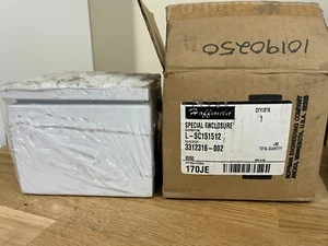 Hoffman L-SC151512 INST. BOX SCREW COVER 150X150X120MM SS - Picture 1 of 7