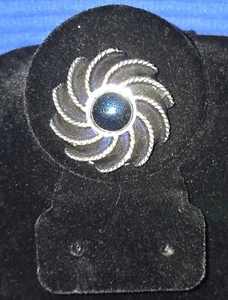 De colección. Broche/pin cabuchan azul tono plateado Avon Moonwind años 70 - Imagen 1 de 10