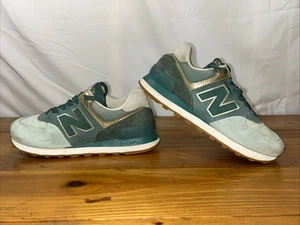 Zapatilla deportiva New Balance 574 para mujer talla 6,5 parche metálico agave WL574MLC - Imagen 1 de 8