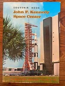 John F. Kennedy Space Center Full Color Apollo Souvenir Book - Picture 1 of 1