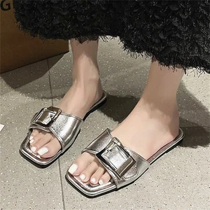 Damen Mode Flache Sandalen Karree Schnalle Dekor Leichtgewicht Freizeit Schuhe - Foto 1 di 12
