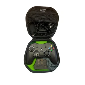 X-Box - Nacon Pro-Controller & Case - No outer box (Slight Damage) - Picture 1 of 4