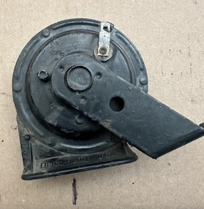 84-86 CORVETTE C4 HORN C NOTE LH 1999730 - Picture 1 of 3