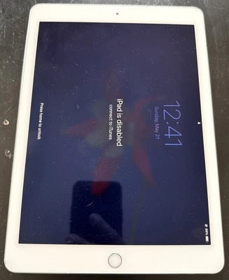 Apple iPad Air 2nd Gen A1566 64 GB IOS 15.8.4 Space Gray (WiFi Only) - Image 1 of 4