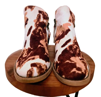 Botas vaqueras Gianni Bini para mujer 8 pelo de becerro marrón y blanco cremallera lateral occidental Foto 1 de 4