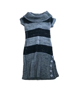 Demanding Woman's Tunic Sweater Size M - Picture 1 of 3