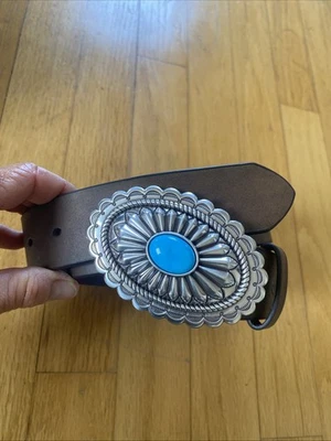 Cinturón Ariat Damas Marrón con Hebilla de Piedra Plateada y Turquesa A1512002 Pequeño Foto 1 de 4