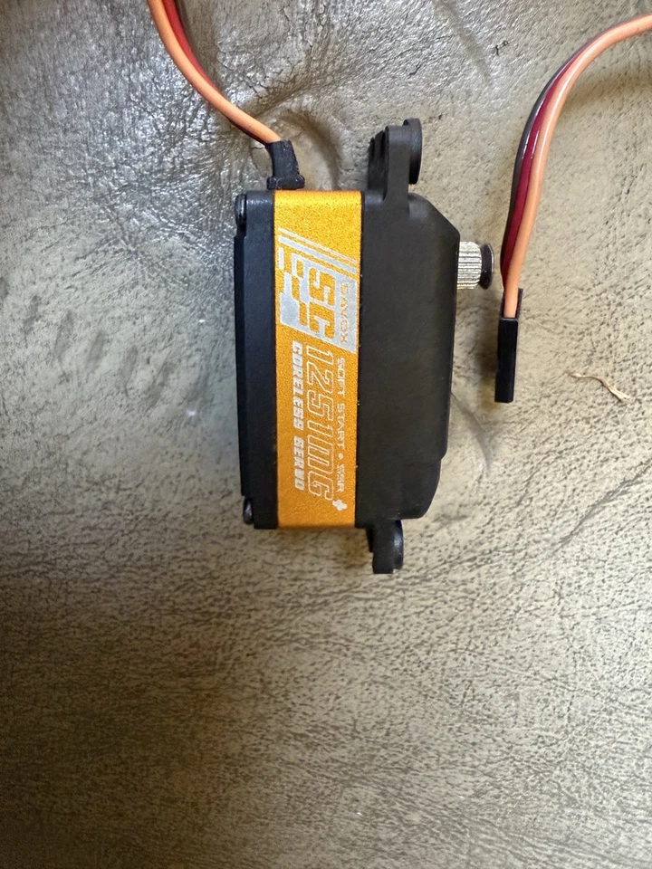 SAVOX LOW PROFILE HIGH SPEED DIGITAL SERVO Coreless 1251MG - Image 1 of 1