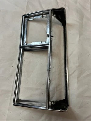 1980-1989 CADILLAC SEDAN BROUGHAM RH MAÇANETA DA PORTA MOLDURA CROMADA - Imagem 1 de 4