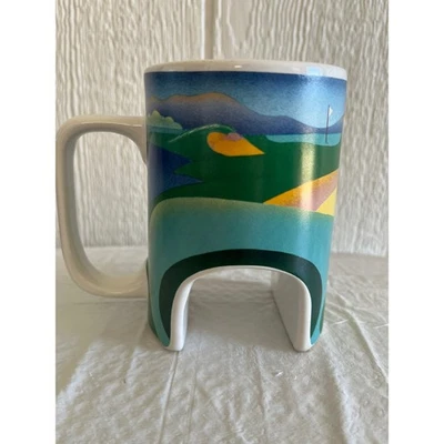 Taza única escena campo de golf con soporte incorporado regalo único para golfistas Foto 1 de 2