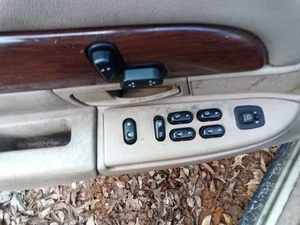 Driver Front Door Switch Driver's Window Fits 03-08 CROWN VICTORIA 2474920 - Picture 1 of 12