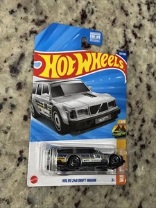 NEU 2025 Hot Wheels Volvo 240 Drift Wagon 227/250 Wagons 3/5 silber - N Case - Bild 1 von 2