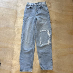 BDG Urban Outfitters High Rise Baggy Jeans Women’s Size 24 Lightwash  Denim - Picture 1 of 6