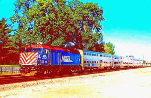 DIAPOSITIVA ORIGINAL METRA F-40 #109 ELMWOOD PARK, IL Village of Robbins 11 de julio de 2019 - Imagen 1 de 1