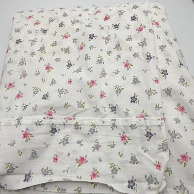 The Big One Cal king flat Sheet Pink Gray White Flowers - Image 1 of 4